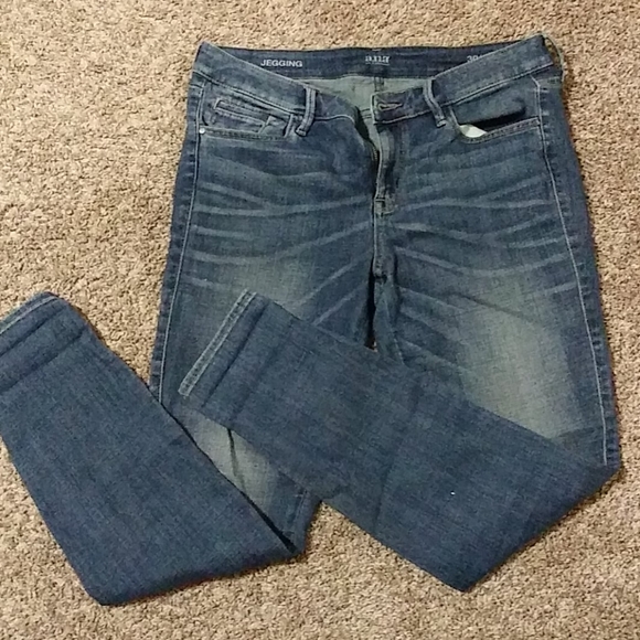 Jeans - Picture 1 of 3